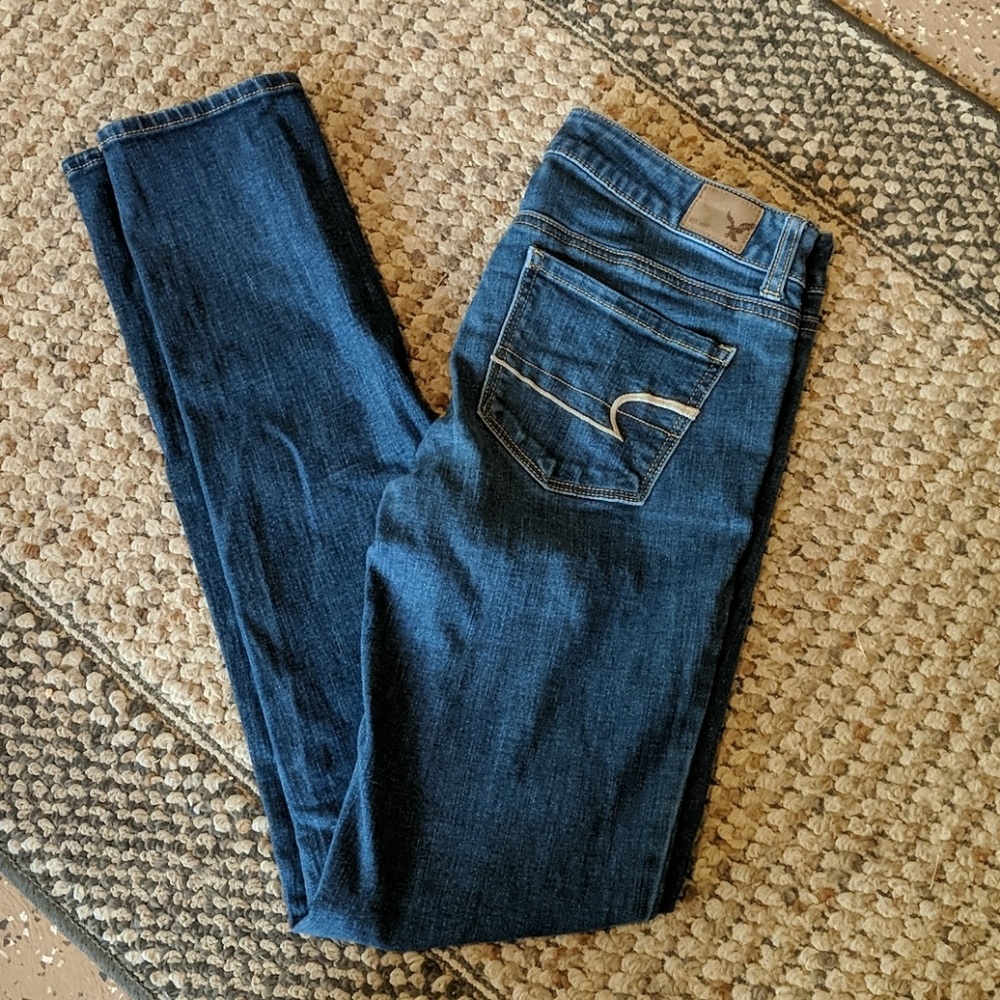 Size 4 Long American Eagle Skinny Jeans